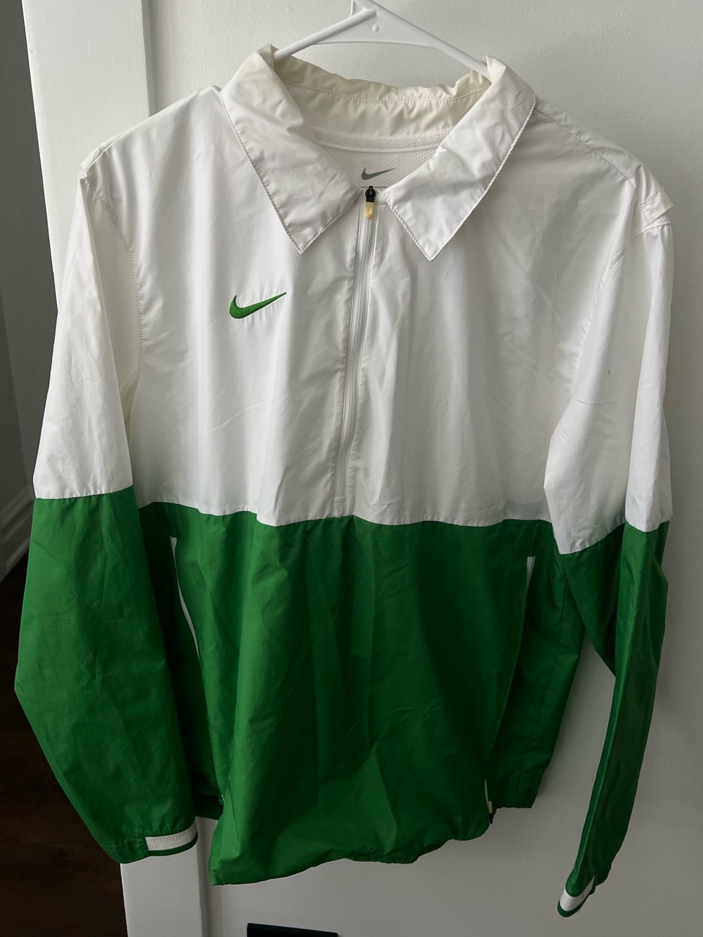 Nike White and Green Half-Zip Windbreaker Jacket